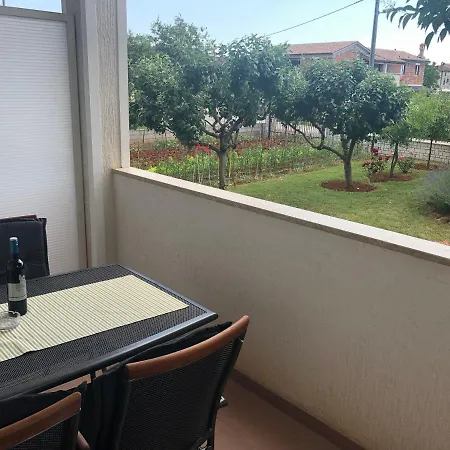 شقة Vesna بوريتش